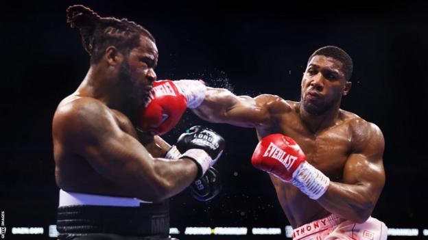 Anthony Joshua punching Jermaine Franklin