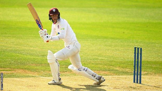George Bartlett: Somerset batter signs one-year extension