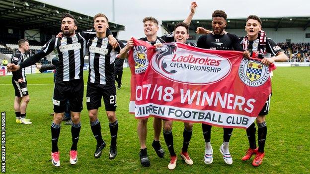 St Mirren players celebrate winning the 2017/18 Championship title