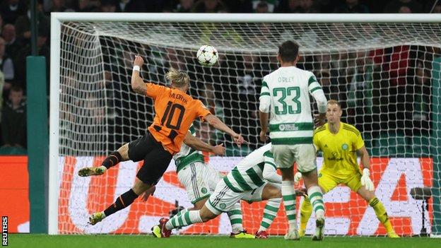 Shakhtar Donetsk's Mykhailo Mudryk scores their first goal