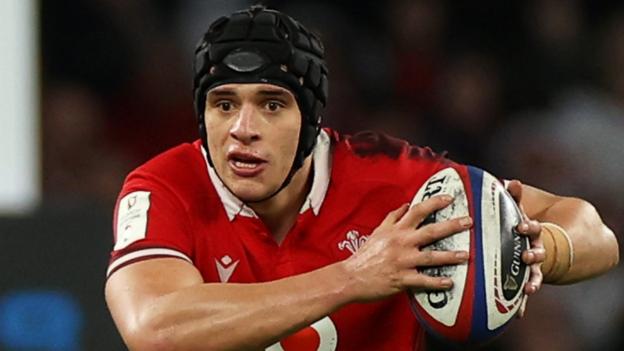 Dafydd Jenkins attacks for Wales