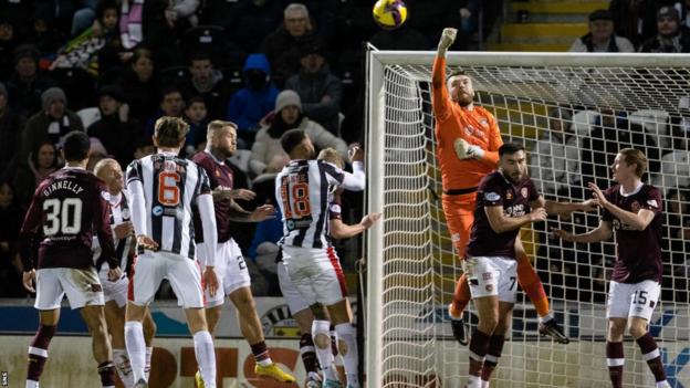 St Mirren and Hearts shared the spoils in Paisley
