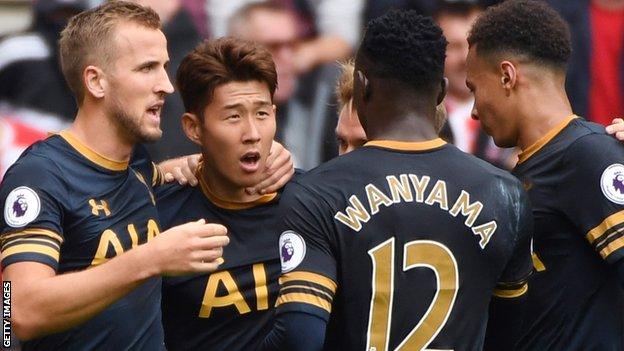 Son Heung-min angrily confronts Anthony Taylor after South Korea