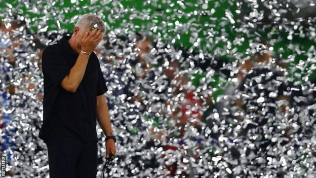 Il tecnico della Roma Jose Mourinho dopo che la sua squadra ha battuto il Feyenoord vincendo la finale di Europa League