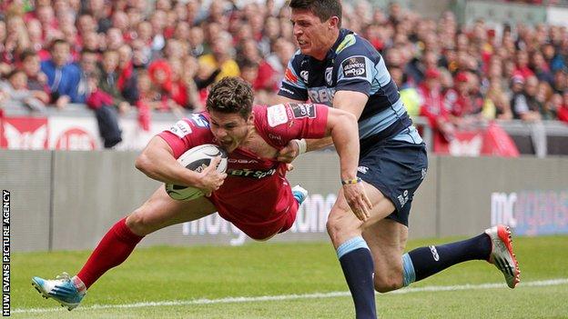 Wales and Scarlets wing Harry Robinson