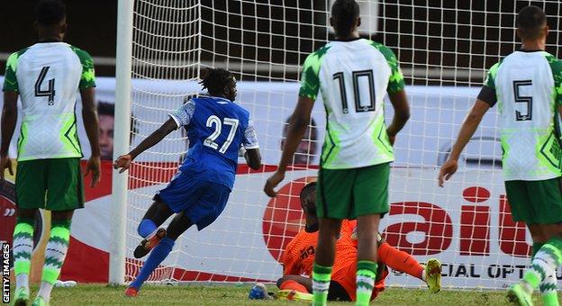 Karl Namnganda scores for Central African Republic against Nigeria in Lagos