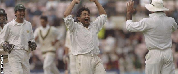 Yasir Shah was the first Pakistan bowler to take five wickets in a Test at Lord's since his current bowling coach Mushtaq Ahmed did so in 1996