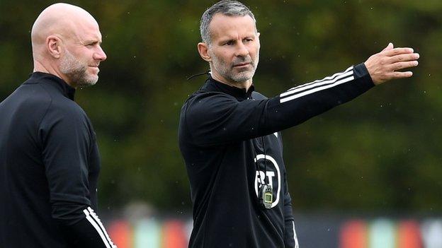 Robert Page (L) and Ryan Giggs at Wales training in Septembers 2020
