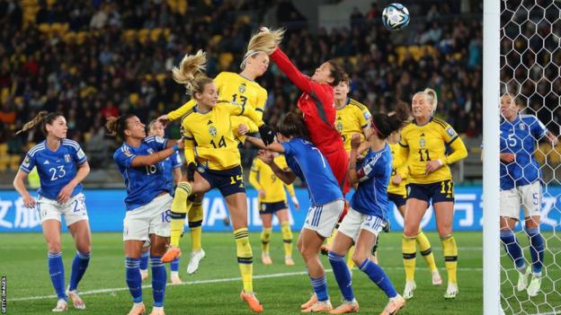 Amanda Ilestedt scores for Sweden against Italy at the 2023 World Cup