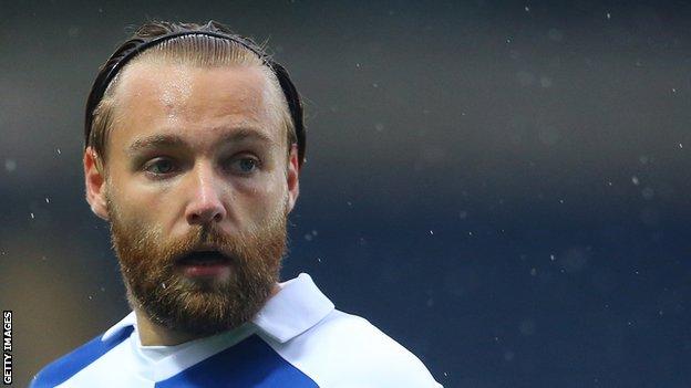 Harry Chapman: Blackburn Rovers winger signs new one-year deal - BBC Sport