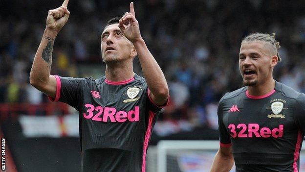 Leeds United 3-2 Millwall: Pablo Hernandez double sends Whites second - BBC  Sport