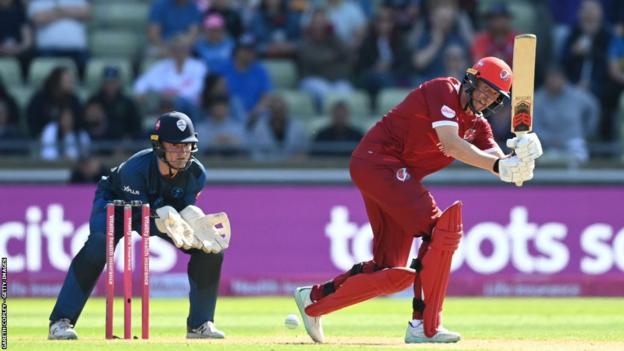 Sadler 'very proud' of Northants bowlers after day of toil under the sun  against Lancashire