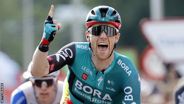 Bora-Hansgrohe rider Sam Bennett wins stage two at 2022 Vuelta a Espana