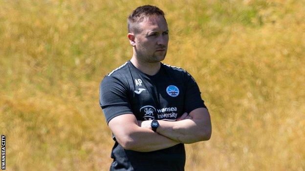 Andy Parslow: Swansea City appoint specialist set-piece coach - BBC Sport