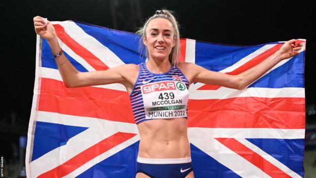 Eilish McColgan celebrates winning metallic  astatine  the 2022 European Championships