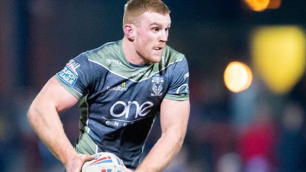 'The pain was top of the Richter scale' - Hughes on agony of ruptured testicle