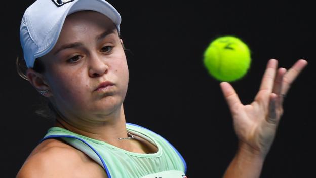 Top seed Barty moves into Australian Open fourth round thumbnail