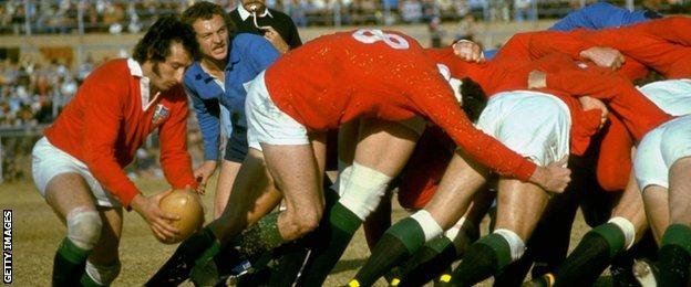 Gareth Edwards in action for Wales against France in 1974.