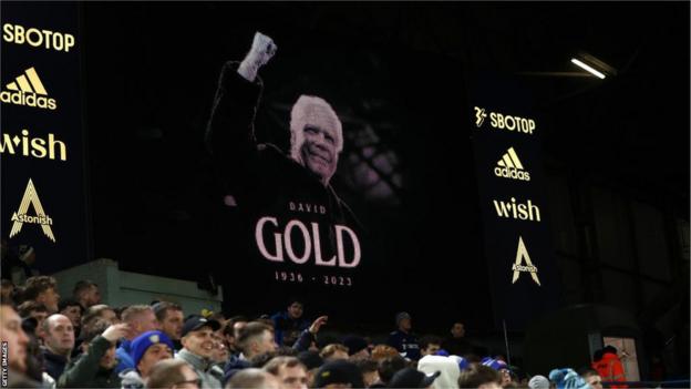 Tributes to David Gold astatine  Elland Road