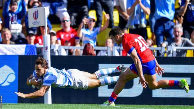 Nicolas Sanchez scores for Argentina against Chile at the 2023 Rugby World Cup