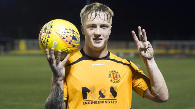 Challenge Cup: Annan beat Celtic U20, Dundee United see off Cowdenbeath