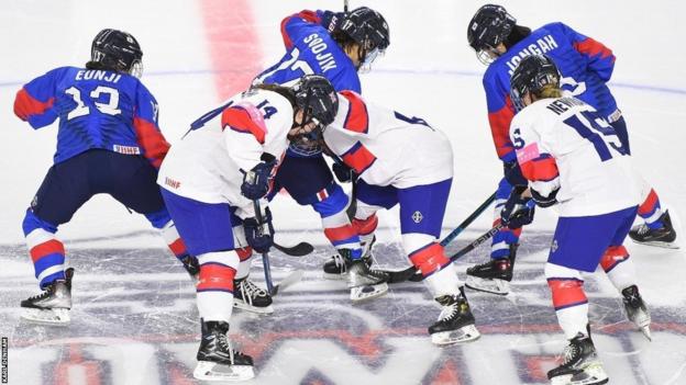Groot-Brittannië stond tegenover Zuid-Korea tijdens de Wereldkampioenschappen ijshockey voor dames in Suwon