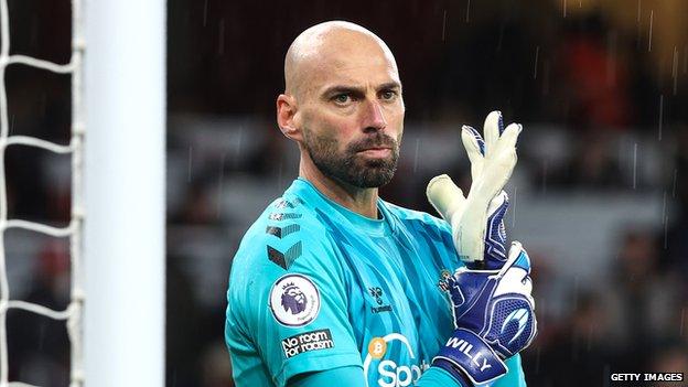 Willy Caballero playing for Southampton against Arsenal