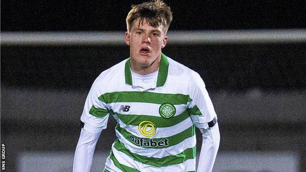 Leo Hjelde : Leo Hjelde In Action For Celtic During A Pre Season