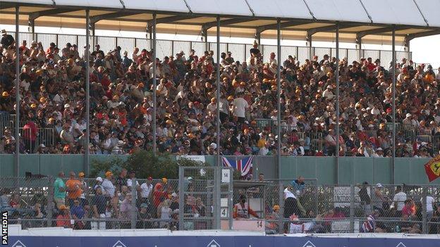 Silverstone crowd