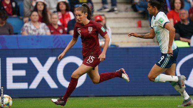 Abbie McManus playing for England at the 2019 World Cup