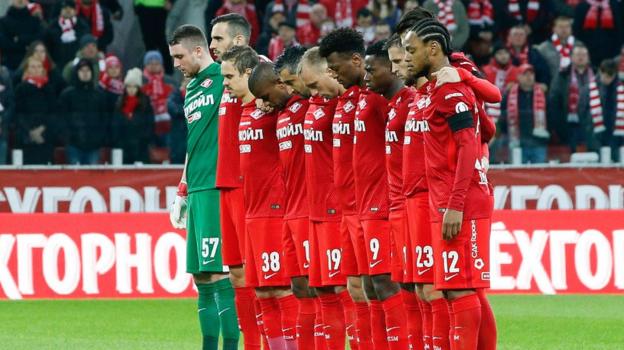 Fans in Russia stay silent in tribute to victims of Kemerovo fire