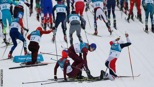 Winter Olympics Simen Hegstad Kruger Wins Skiathlon Gold In Norway 1 2 3 Bbc Sport