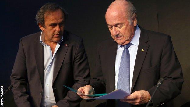 Michel Platini dan Sepp Blatter