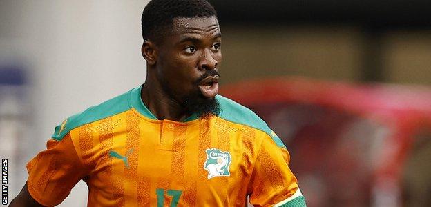 Serge Aurier in action for Ivory Coast