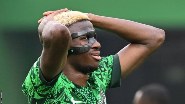 Victor Osimhen gestures during the Africa Cup of Nations 2023 Group A match between Nigeria and Equatorial Guinea at the Alassane Ouattara Stadium in Abidjan