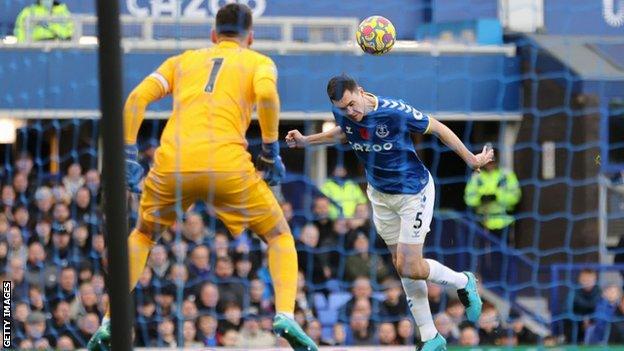 Michael Keane headed over in the first half for Everton