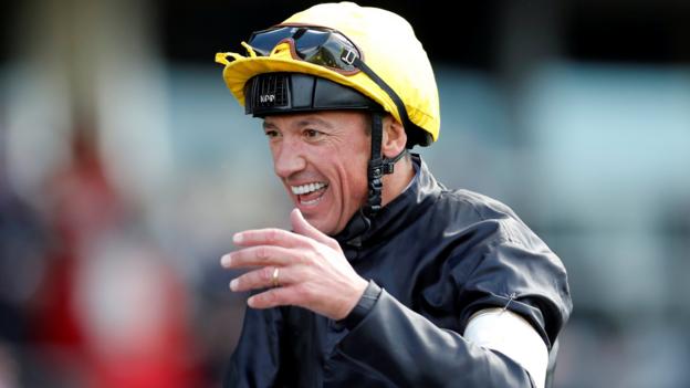 Royal Ascot 2018: Stradivarius wins Gold Cup at Ascot for Frankie Dettori - BBC ...