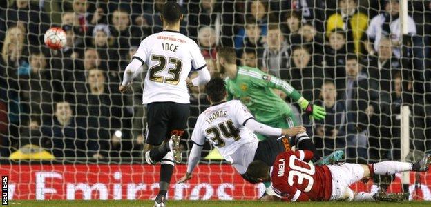 Derby, UK. 05th Mar, 2020. Scott McTominay of Man Utd & Wayne Rooney of  Derby County at full time during the FA Cup 5th round match between Derby  County and Manchester United