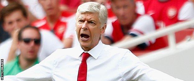 Arsene Wenger frustrated