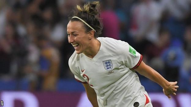 Lucy Bronze