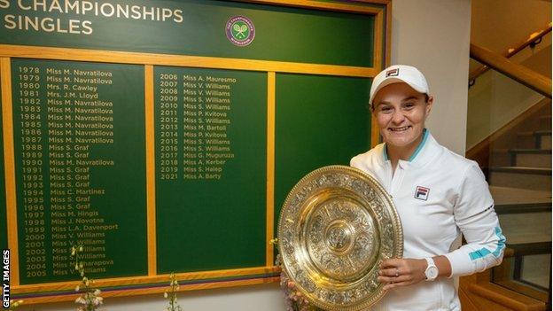 Ashleigh Barty wins first Wimbledon title on idol Cawley's anniversary