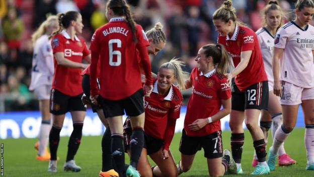 Alessia Russo celebrates a extremity   for Manchester United