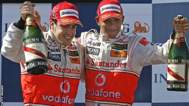 Lewis Hamilton en Fernando Alonso