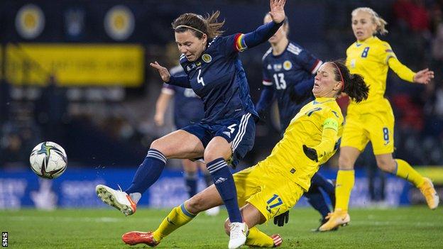 Rachel Corsie playing for Scotland against Ukraine