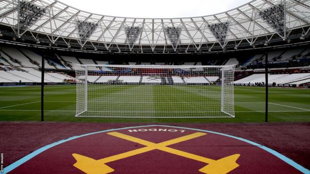 Picture taken from behind the goal of an empty London Stadium