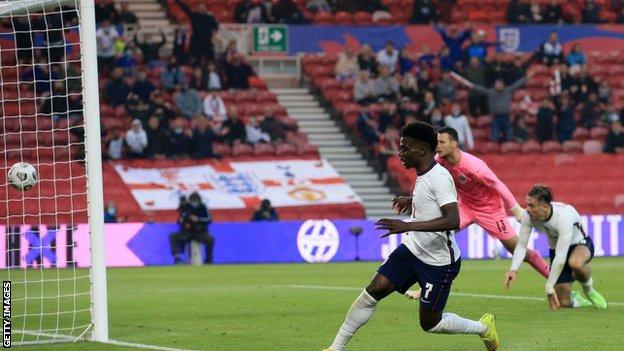 England 1 0 Austria Bukayo Saka Seals Win With First International Goal Bbc Sport