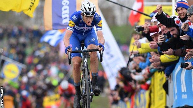 Niki Terpstra became the first Dutchman since Adrie van der Poel in 1986 to win the race