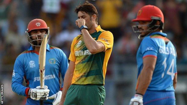 Afghanistan's Noor Ali Zadran and Gulbadin Naib in action against South Africa
