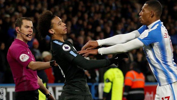 Leroy Sane push by Rajiv van La Parra