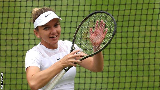 Simona Halep celebrates reaching Wimbledon semi-finals